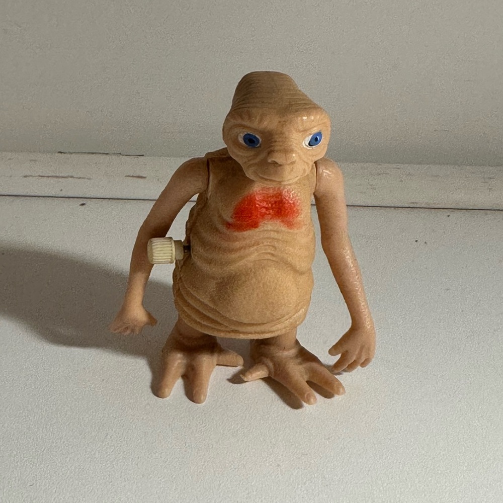 1992 Universal Studios E.T Wind up toy